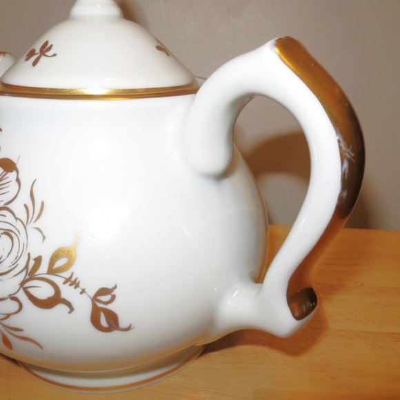 Vintage Birks Teapot 4 Cup Gold Roses White Porcelain Made in France - Picture 6 of 14